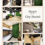 Heart Of The Hostel Warna