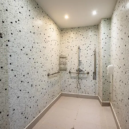 Hostel Heart Of The Warna